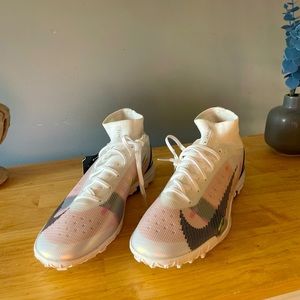 mercurial superfly 8 elite FG “ rawdalicious ” size 12